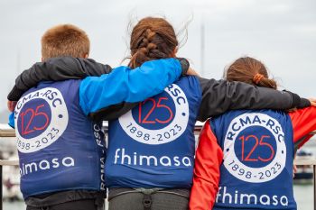 Regatistas de la clase Optimist de la Escuela del RCMA-RSC participan en el Trofeo Euskadiko Kirol Portuak - 