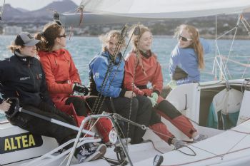 El equipo SURNE femenino navega en Lanzarote en la tercera prueba de la Liga Iberdrola - 