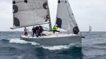 Biobizz, Thelonious, Turi y Txepin se apuntan el IV Trofeo Engel & Vlkers en el Abra - 