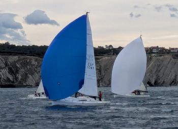 El Trofeo CDCP traspasa su ecuador en aguas del Abra - 