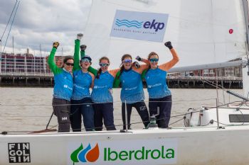 El equipo anfitri�n del Real Club Mar�timo del Abra se adjudica la VII EKP Women�s Cup-Liga Iberdrola femenina - 