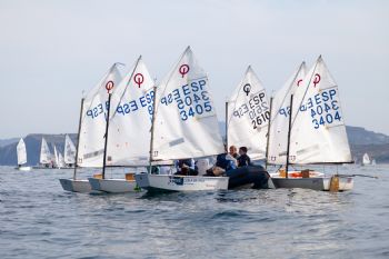 El equipo Optimist del R.C.M.A.-R.S.C. participa en aguas guipuzcoanas - 